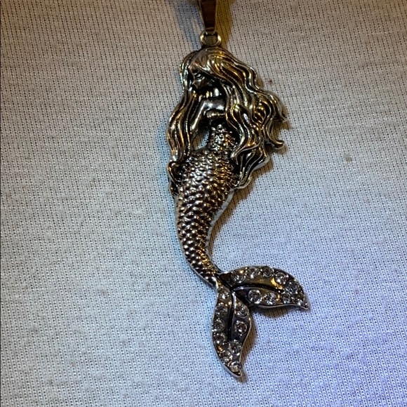Mermaid Necklace - Picture 1 of 5